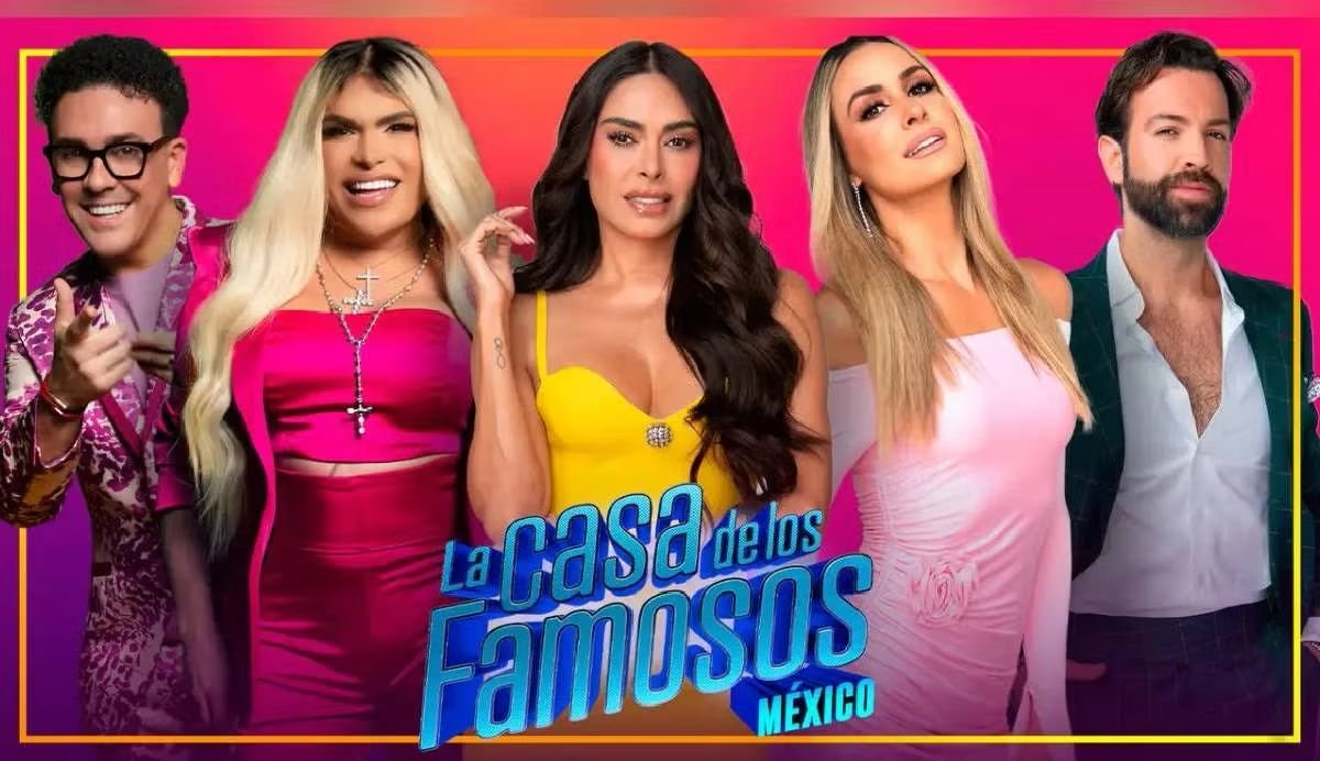 “Chismes y Risas: Semana a Semana en La Casa de los Famosos”